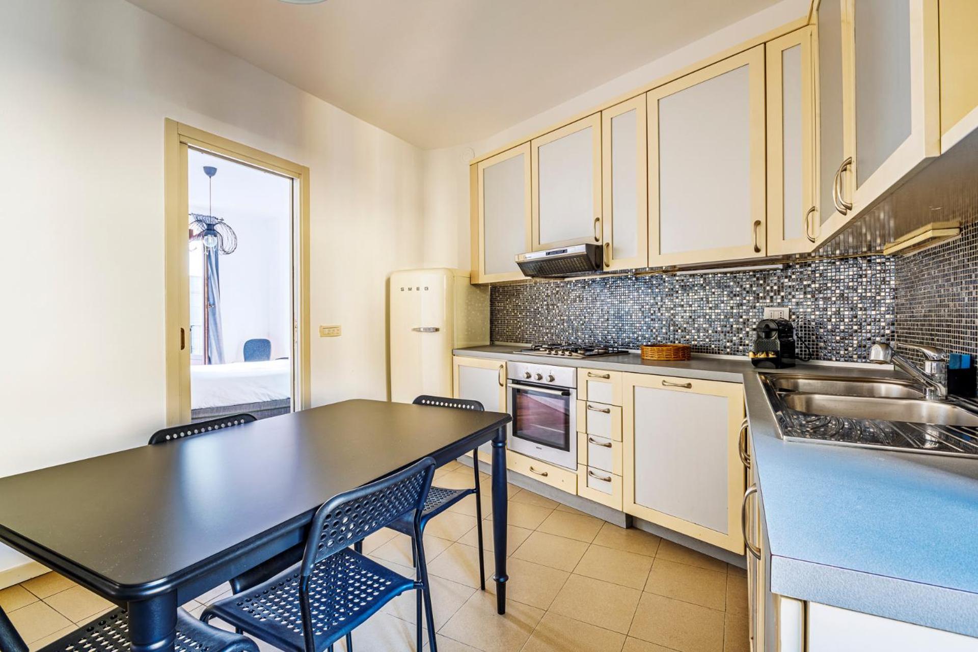 Elegant 2 Bedrooms Apartments Near Duomo Mediolan Zewnętrze zdjęcie