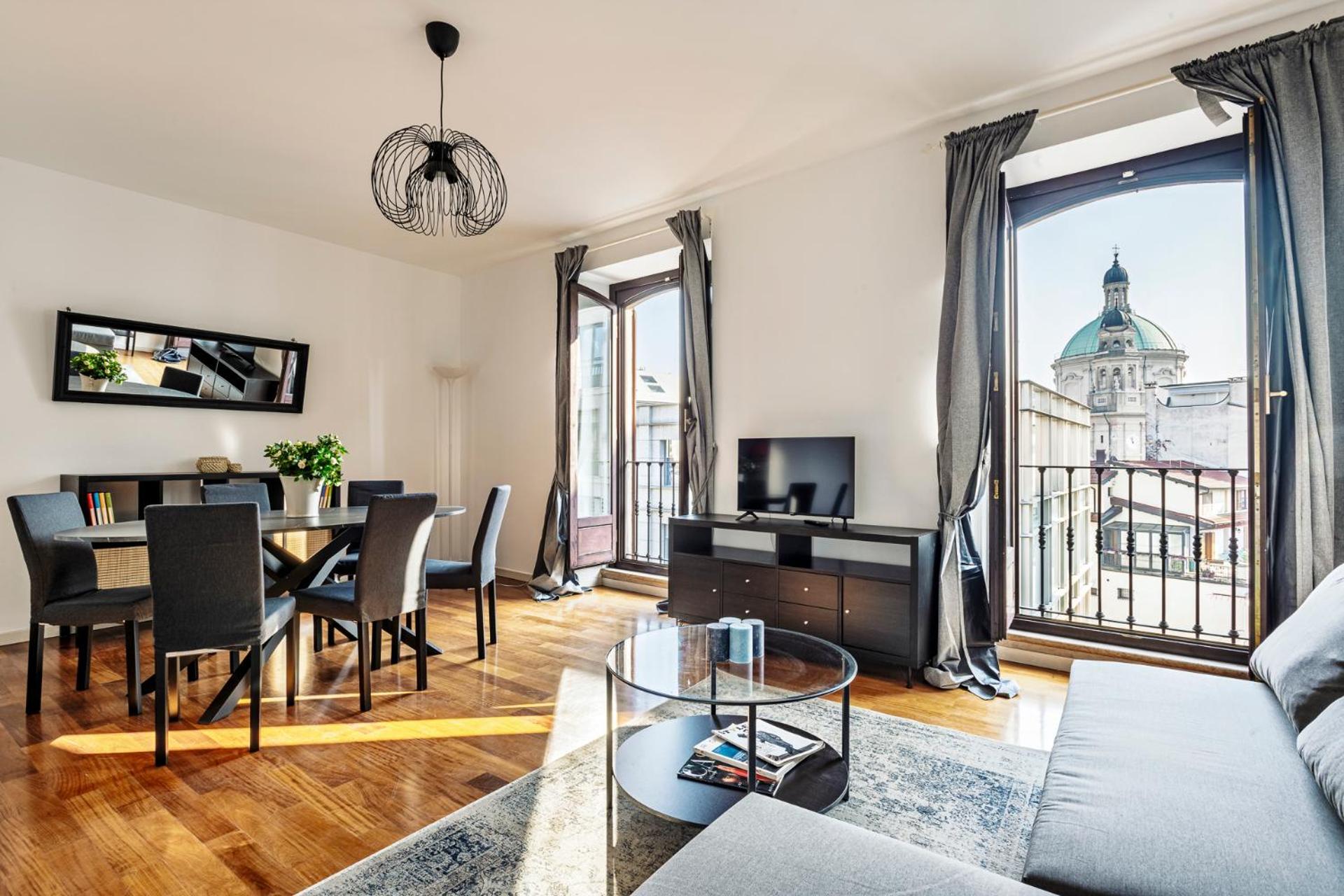 Elegant 2 Bedrooms Apartments Near Duomo Mediolan Zewnętrze zdjęcie