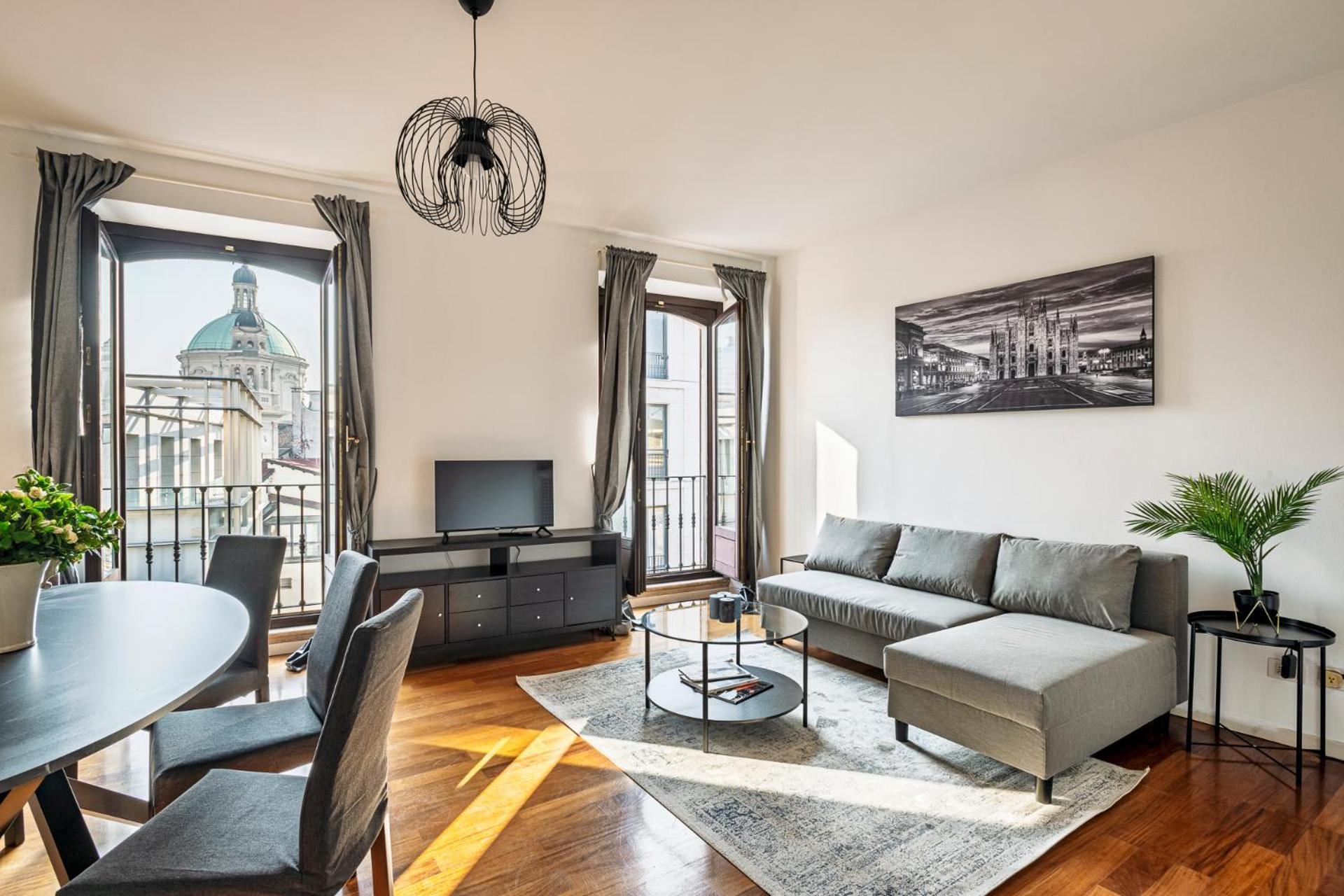 Elegant 2 Bedrooms Apartments Near Duomo Mediolan Zewnętrze zdjęcie