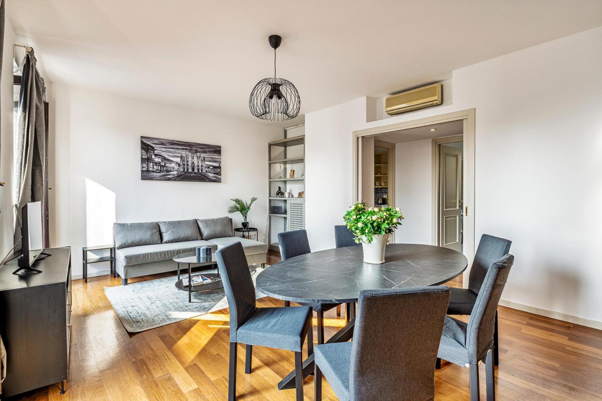 Elegant 2 Bedrooms Apartments Near Duomo Mediolan Zewnętrze zdjęcie