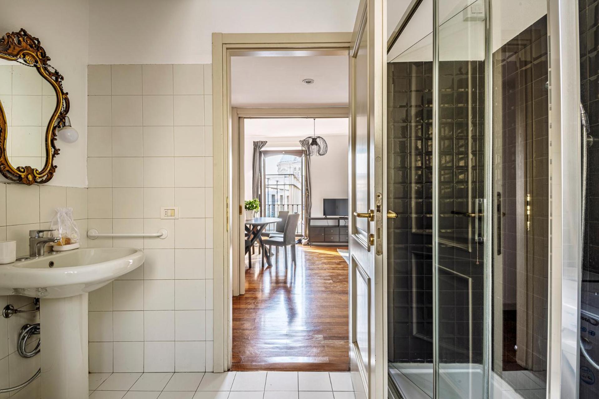 Elegant 2 Bedrooms Apartments Near Duomo Mediolan Zewnętrze zdjęcie