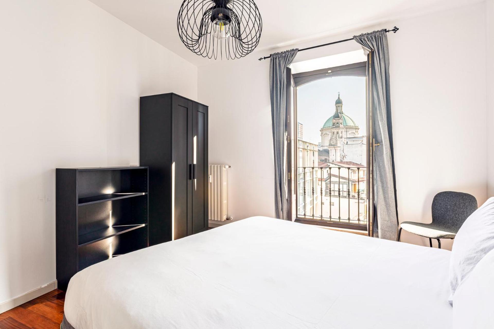 Elegant 2 Bedrooms Apartments Near Duomo Mediolan Zewnętrze zdjęcie