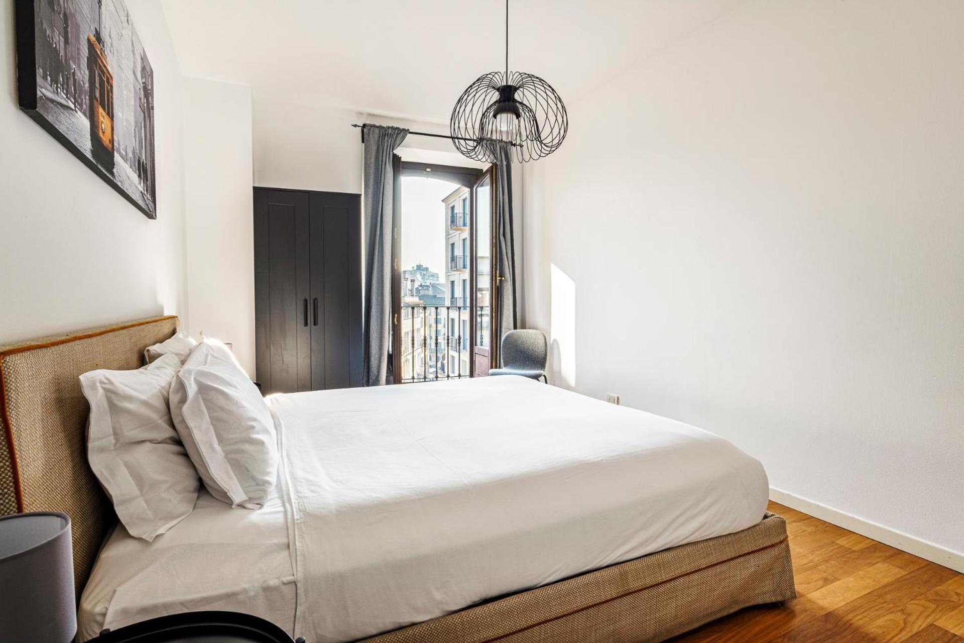 Elegant 2 Bedrooms Apartments Near Duomo Mediolan Zewnętrze zdjęcie