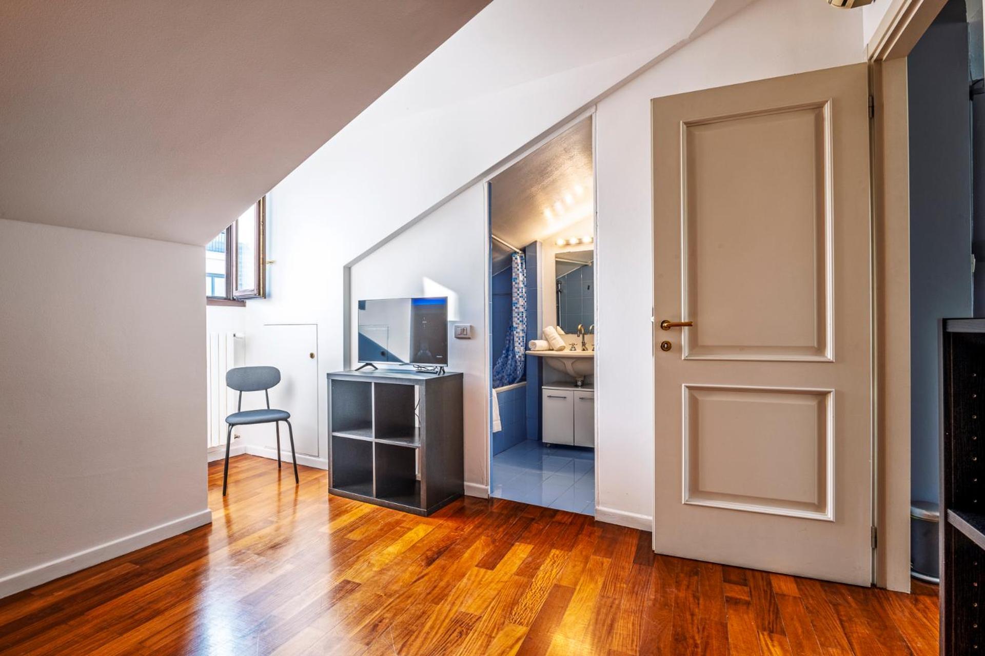 Elegant 2 Bedrooms Apartments Near Duomo Mediolan Zewnętrze zdjęcie
