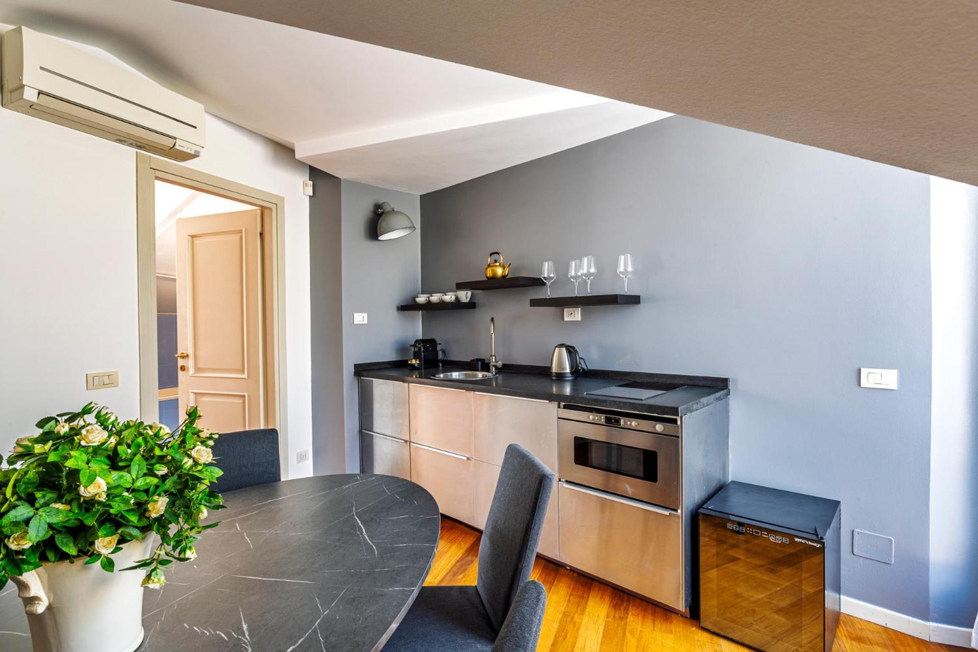 Elegant 2 Bedrooms Apartments Near Duomo Mediolan Zewnętrze zdjęcie