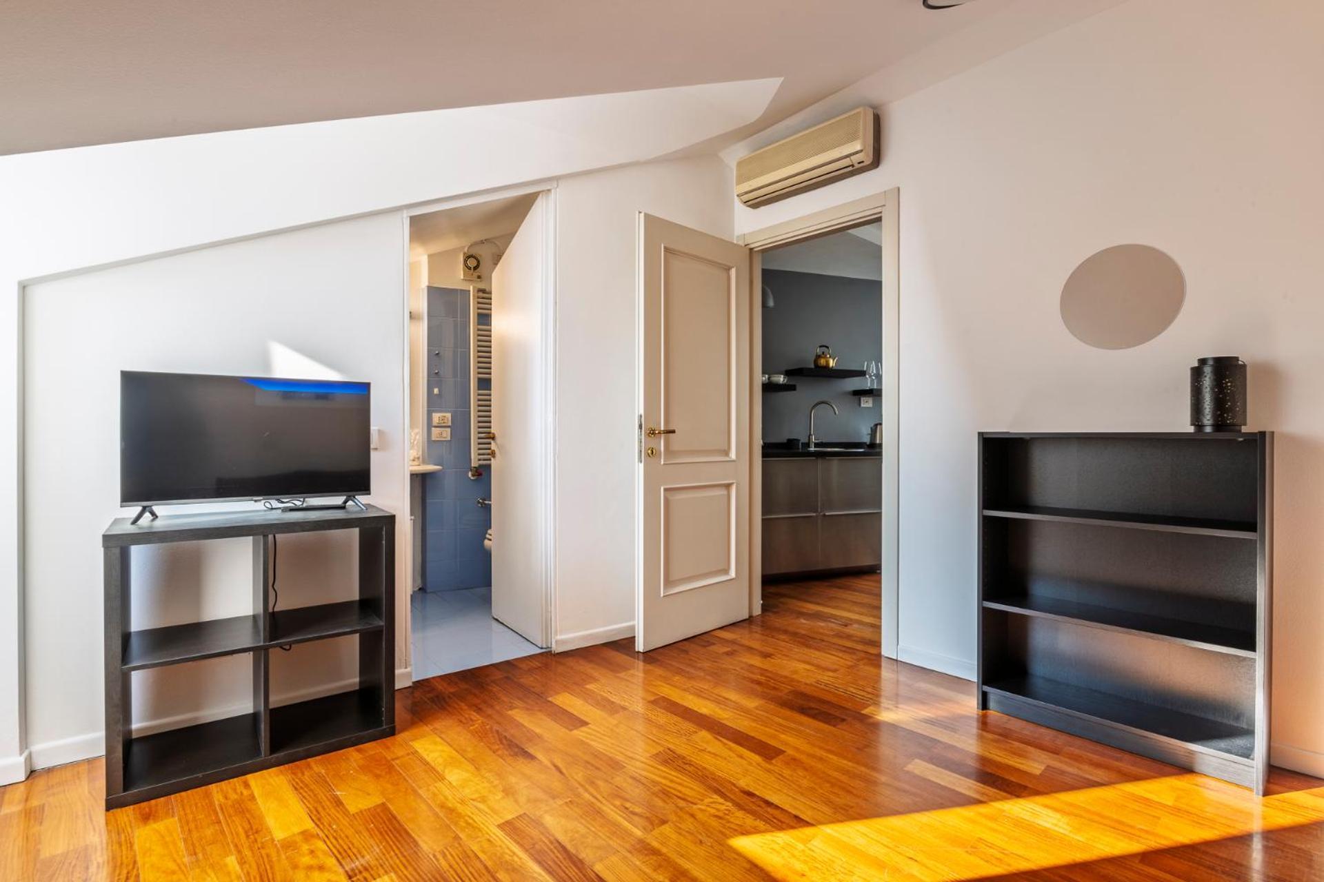 Elegant 2 Bedrooms Apartments Near Duomo Mediolan Zewnętrze zdjęcie